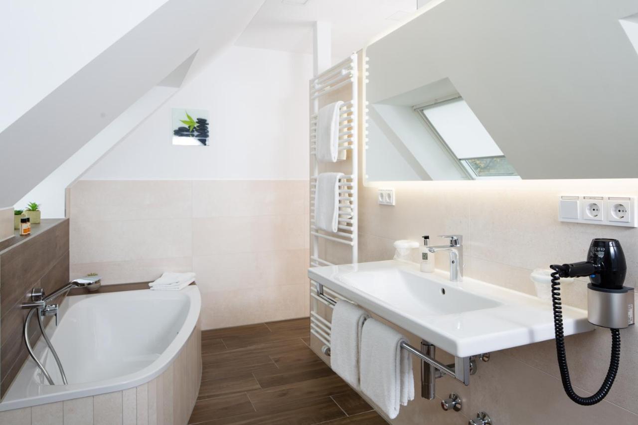 Hotel Am Alten Park Augsburg Dış mekan fotoğraf